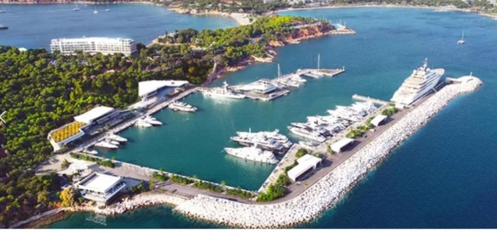 Hermes Riviera View * Atény