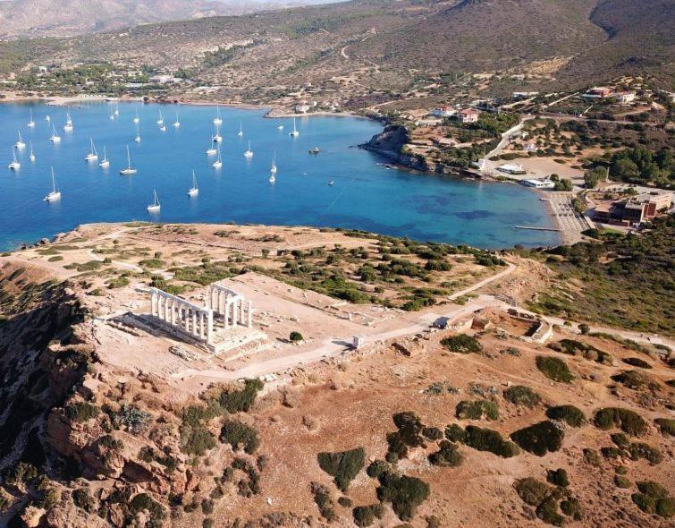 Hermes Riviera View * Athens